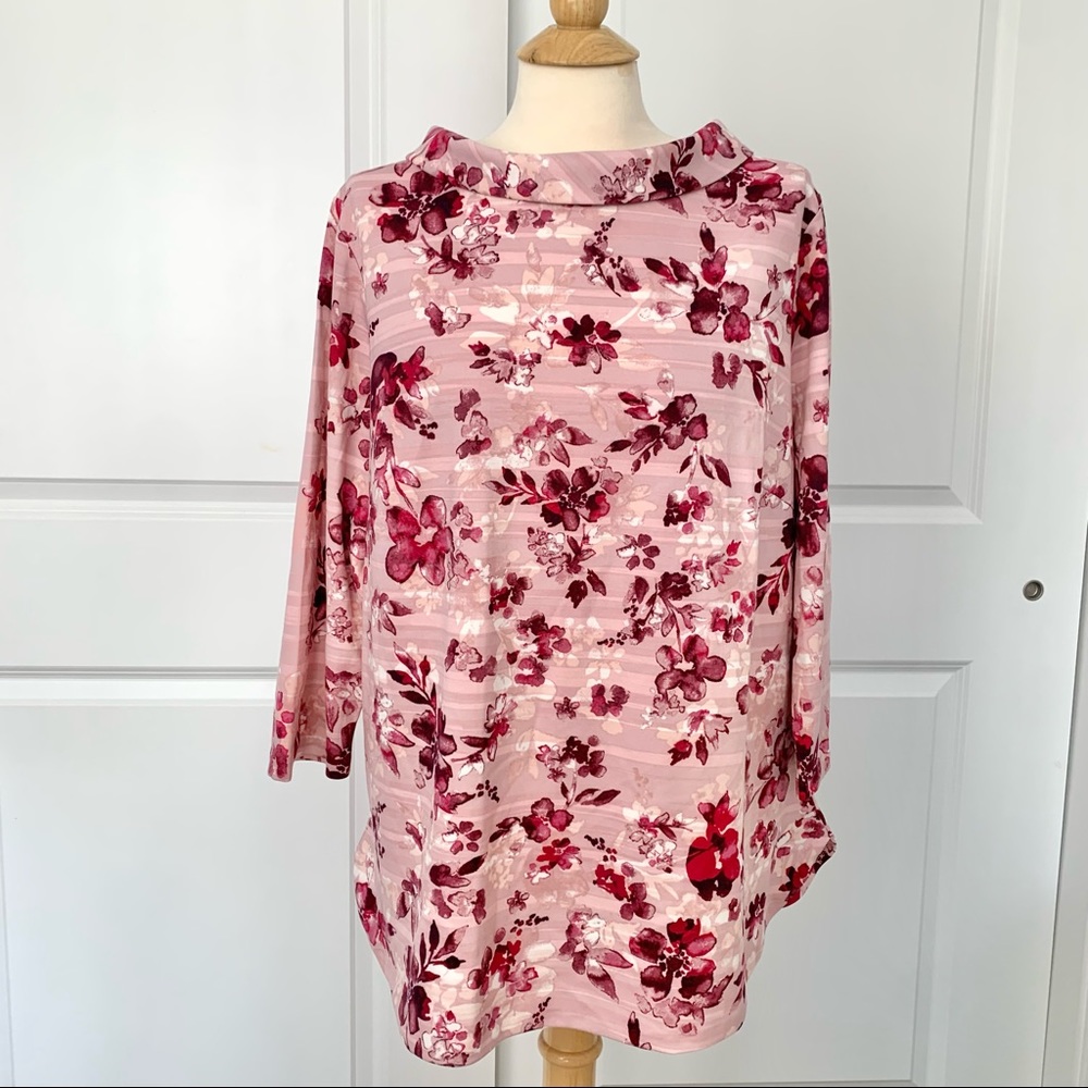 NWOT Women’s Size 1X Talbots Beautiful Pink and Red Floral Blouse Top